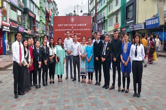 A skit on the subject Child Labour along with the students of the 9th Semester, of Sikkim University, on 3rd September, 2019 at Rangpo Bazaar and with the students of 5th Semester of Sikkim Government Law College, Burtuk on 11th September, 2019 at M.G. Marg, Gangtok.
